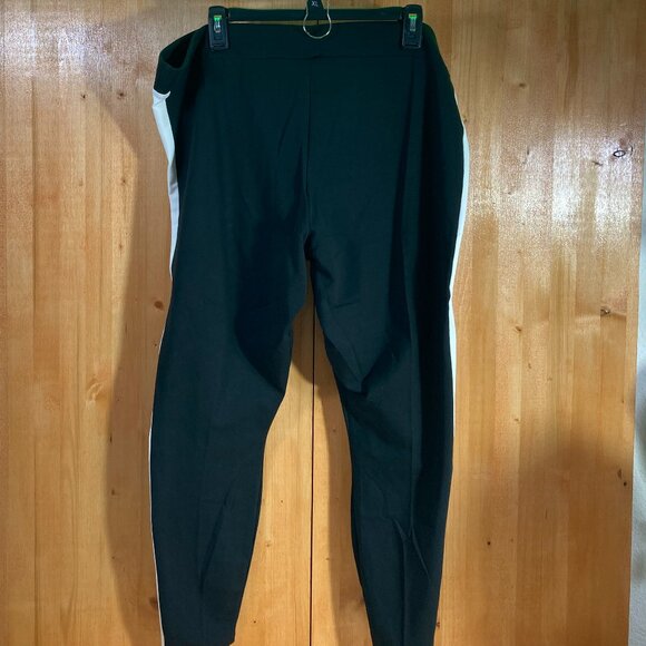 NEW! PUMA T7 MR LEGGING 2X Tight Fit Womens Track Pants Black White - Picture 4 of 8